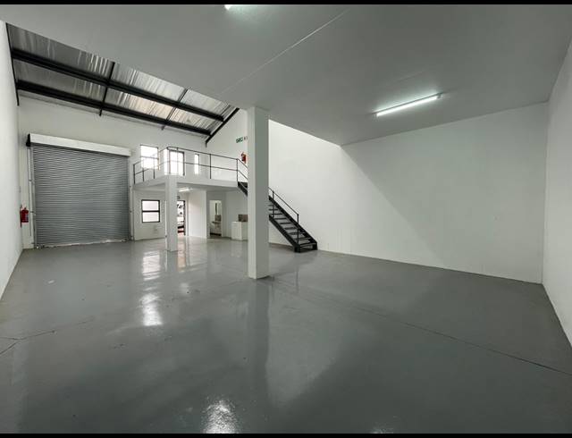 145M² WAREHOUSE TO LET IN BARBEQUE DOWNS